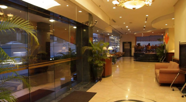 Mandarin Court Hotel