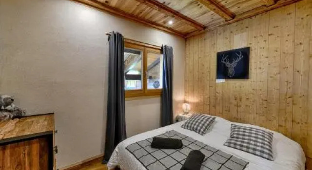 13 personnes,jacuzzi, pied des pistes et des chemins, 4 chambres, Забронировать Шале Виллы Овернь-Рона-Альпы, Вилла