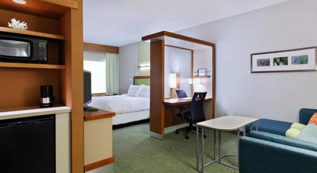 Студия SpringHill Suites by Marriott Pensacola