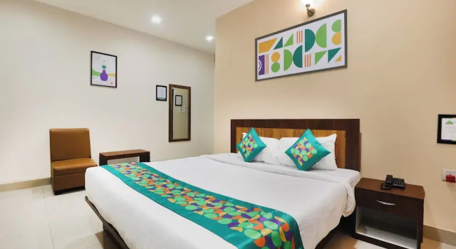 Двухместный номер Deluxe с балконом Treebo Urban Oasis Inn, Sixmile