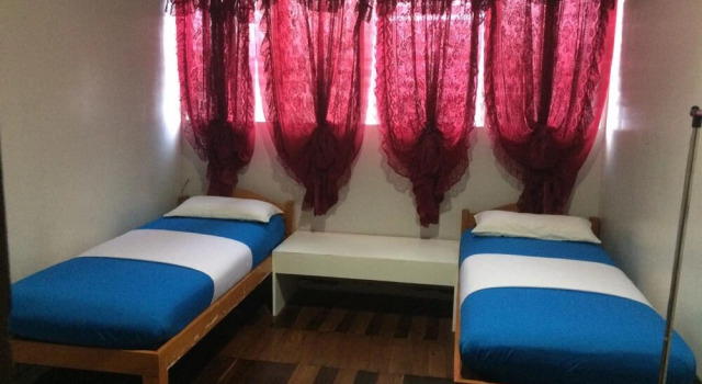 Crisfil's Lodge, Rezerwuj Hotel Dumaguete Negros Oriental