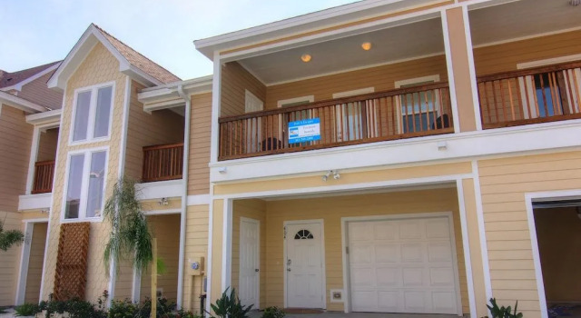 Beachside Bliss Bs404 3 Bedrooms 2.5 Bathrooms Condo
