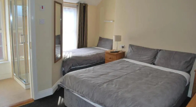 Семейный номер Standard Parkway Guesthouse