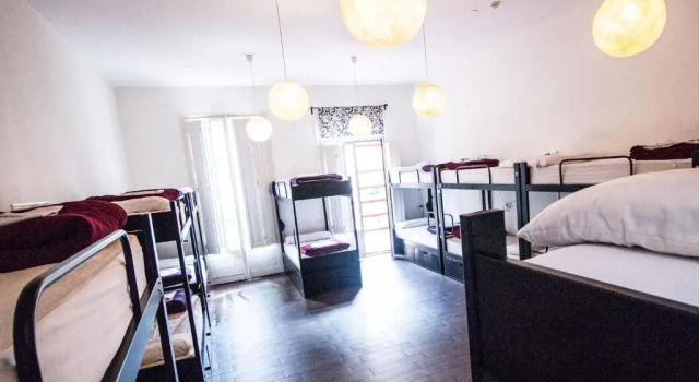 Кровать в общем номере 360 Hostel Borne