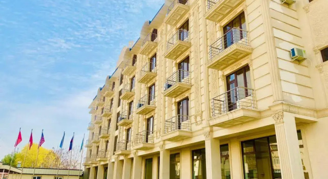 Humo Plaza Hotel