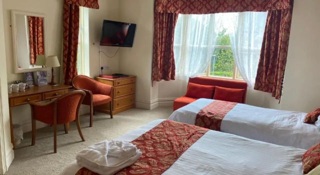 Семейный номер Standard Farnley Tower Guesthouse