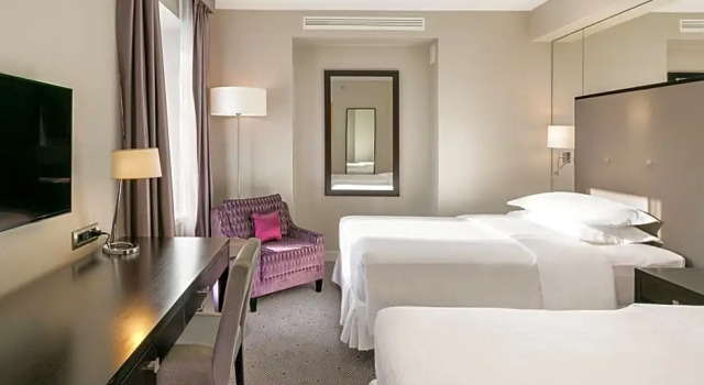 Номер Executive с красивым видом из окна Sheraton Bucharest Hotel