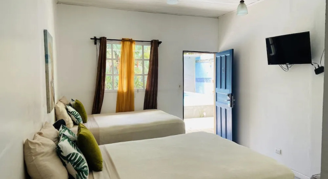 Четырёхместный номер Deluxe Lizard King Hotel & Suites