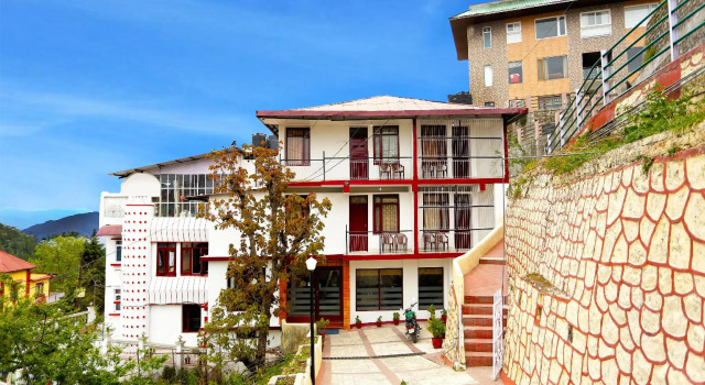 Capital O 3639 Hotel Pioneer