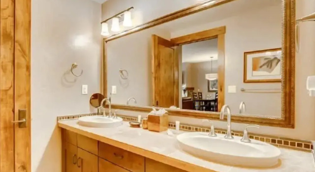 Номер Luxury с 2 комнатами с балконом Luxury 2 Bedroom Mountain Vacation Residence With Hot Tub, Pool, and Easy Access to Ski Slopes