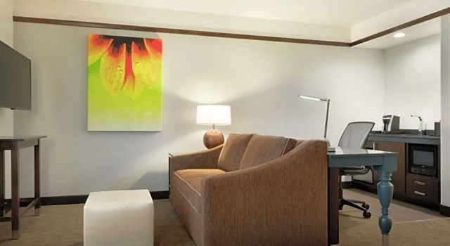 Люкс c 1 комнатой Hilton Garden Inn Medford