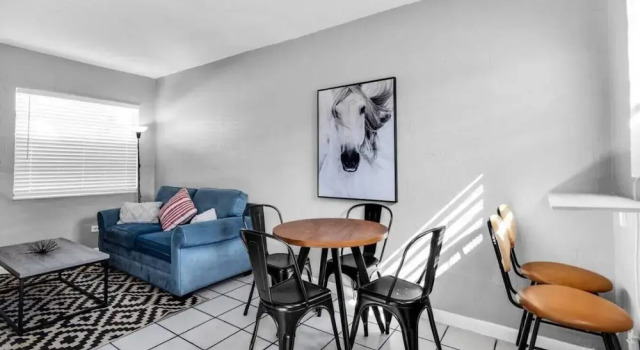 Апартаменты Beachside 1BR Nook Near Airport Free Parking