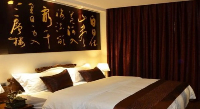 Floral Hotel Green Lakeshore, Boek Hotel Hotels in Yunnan met parkeren, Parkeren
