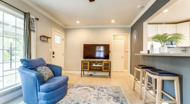 Walkable Location! Sacramento Home w/ Patio, Book Feriehus Downtown Sacramento Sacramento