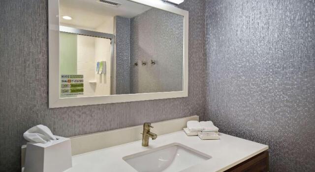 Четырёхместный номер Standard Home2 Suites By Hilton Georgetown