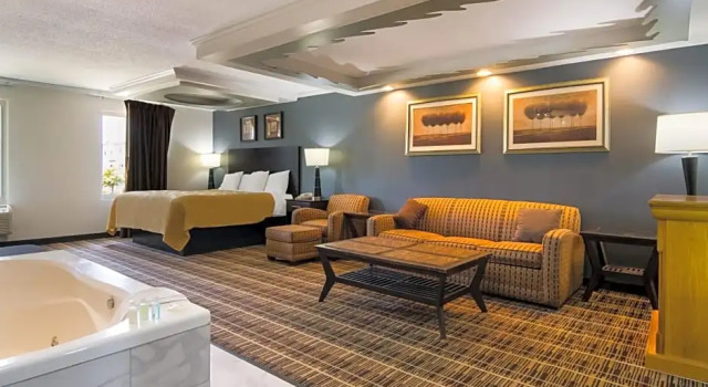 Люкс Quality Inn Aurora - Naperville Area