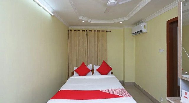 OYO 11488 Hotel Subham Palace