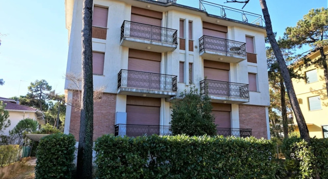 Great Apartment With a Gorgeous Terrace - Beahost, Book Lejlighed Hoteller i Friuli Venezia Giulia med parkering, Parkering