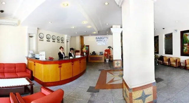 Saigon Royal Hotel CMT8, Забронировать Отель Отели Хошимина с бассейном, рядом с Торговый центр Tax, Бассейн