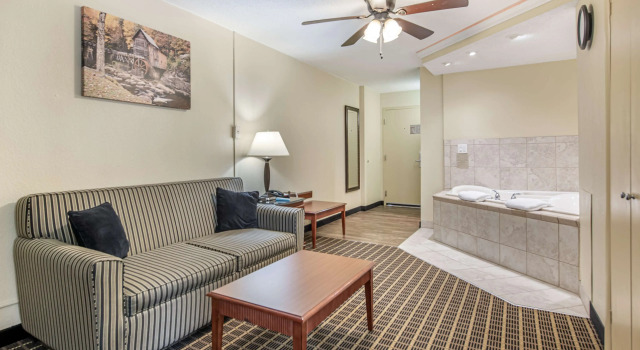 Двухместный люкс Best Western Plus Bridgeport Inn