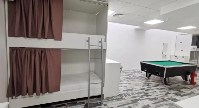 Кровать в общем номере Hostel Book'n'Hook