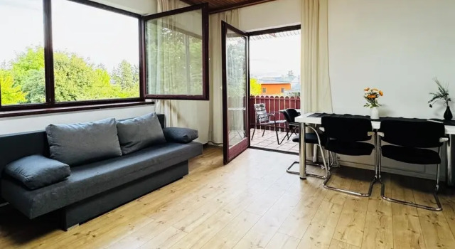 Апартаменты Spacious Budget Home Garden Stay