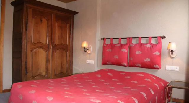 Двухместный номер Comfort Hostellerie La Claire Fontaine, Logis hôtels & Spa included