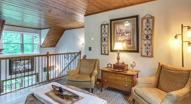 Ellijay Mtn Cabin w/ Hot Tub & Community Perks, Rezerwuj Dom wakacyjny Domki letniskowe w Ellijay, Domek