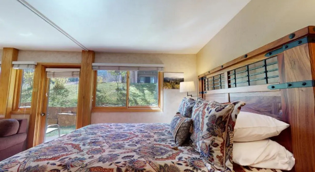 Laurelwood Condominiums Studio Premier Unit 404, Buchen Sie Hotel Hotels in Aspen-Snowmass mit Parkplatz, Parkplätze