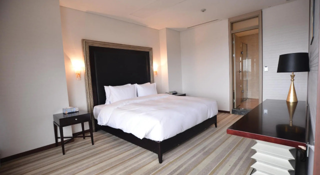 Люкс Pohang Philos Hotel
