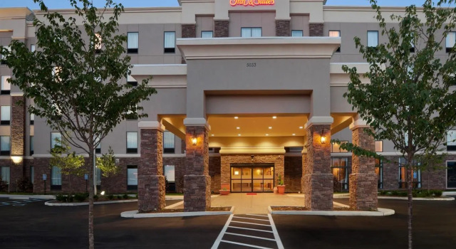 Люкс Hampton Inn and Suites Roanoke Airport/Valley View Mall