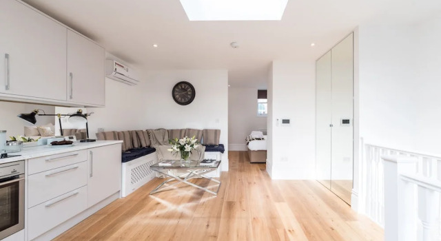 Pet-friendly Fulham Broadway Penthouse, Sw Balcony