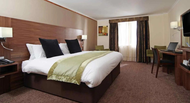 Двухместный номер Standard voco Letchworth Hall by IHG