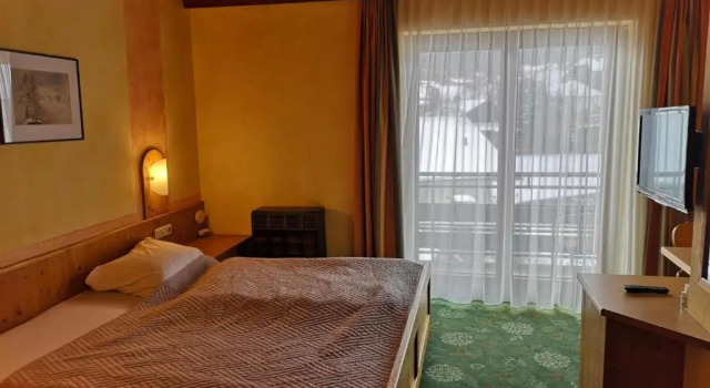 Hotel Wirt ZMinsta, Book Hotel Altmünster 