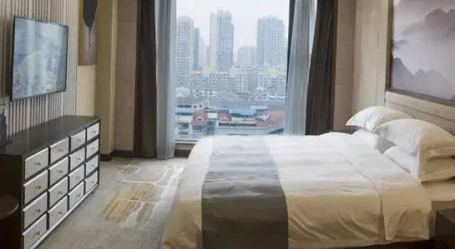 Люкс Presidential Chongqing Tongcheng Zhiguang Hotel (Tongnan Branch)