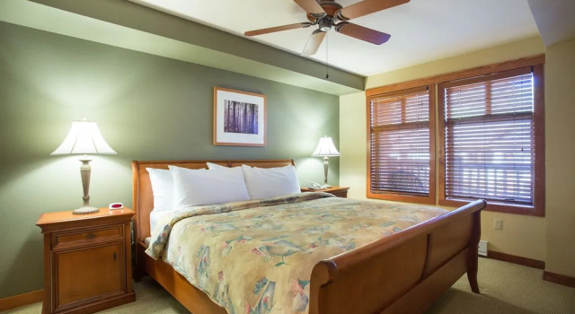 1205 - Two Bedroom Standard Eagle Springs West 2 Condo by RedAwning, Varaa Huoneisto Solitude 