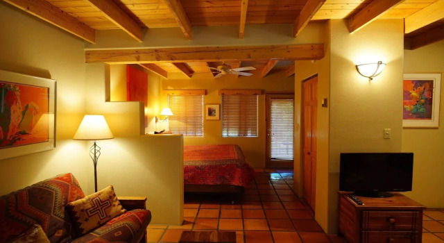 Burch Street Casitas Hotel Taos, Varaa Hotelli Hotellit New Mexico pysäköinnillä, Pysäköinti