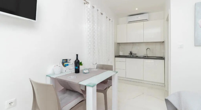 Студия с видом на сад Apartments D&A