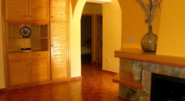 House With 3 Bedrooms in Yeste, With Wonderful Mountain View, Furnishe, Prenota Hotel Alcantarilla Spagna