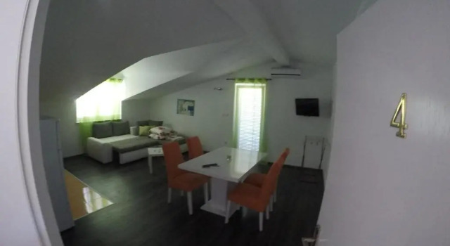 Апартаменты Apartmani Leona Rogoznica