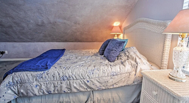 Коттедж Naples Home w/ Pool, Extended Stays Welcome!