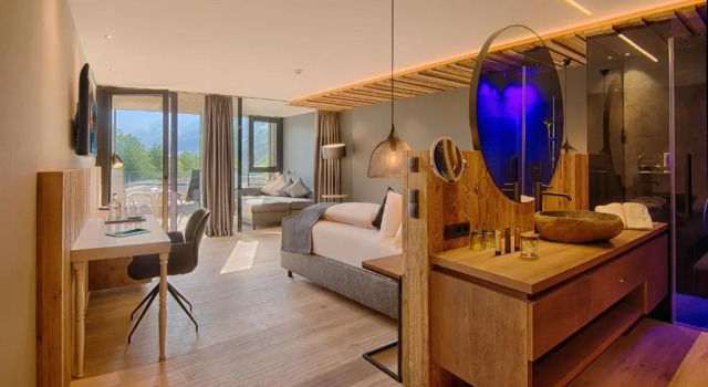 Полулюкс Amonti Wellnessresort
