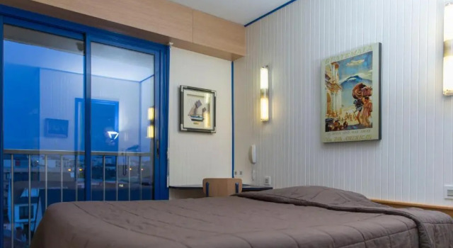 Номер Standard Hotel Arcantis Le Voltaire