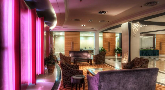 Raia Hotel Kota Kinabalu, Buchen Sie Hotel Hotels in Borneo mit Frühstück, Frühstück