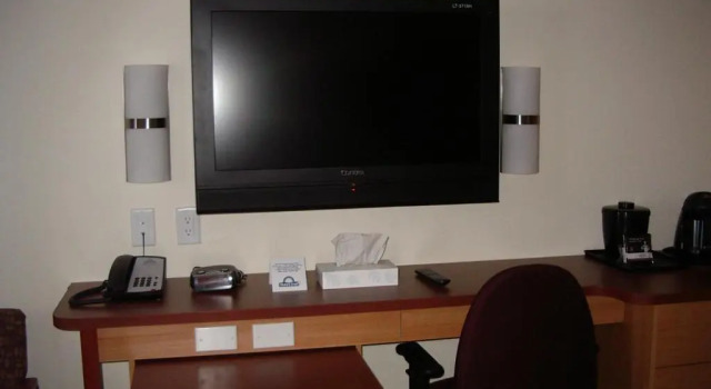 Студия Days Inn by Wyndham Grande Prairie