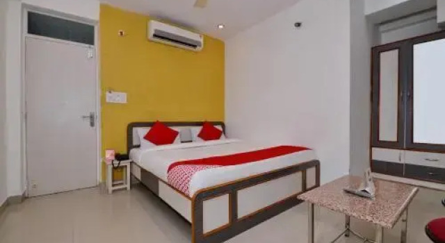 Hotel Shree Radhey By OYO Rooms