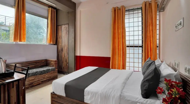 Номер Deluxe Hotel Century Inn