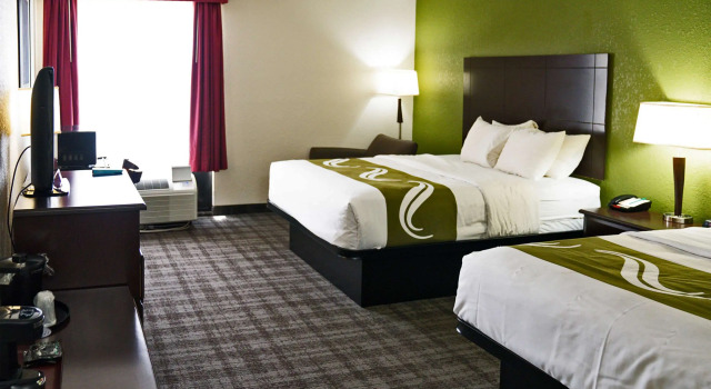 Четырёхместный номер Standard Quality Inn Seymour I-65
