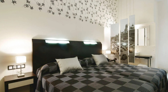 Alhambra Suites, Забронировать Отель Отели Мадрида с завтраком, рядом с Театр Монументал, Завтраки