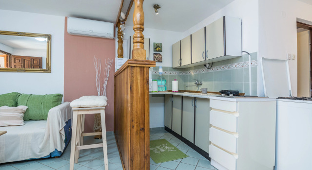 Apartment Jelena 50m From The Beach